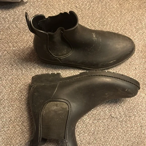 Rubber booties - Picture 2 of 2
